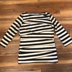 ✨5 for $25✨ Large Black/White Striped 3/4 Sleeve Tee
